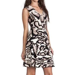 Diane Von Furstenberg Renna Mini Dress Wool Silk Animal Print Size 2